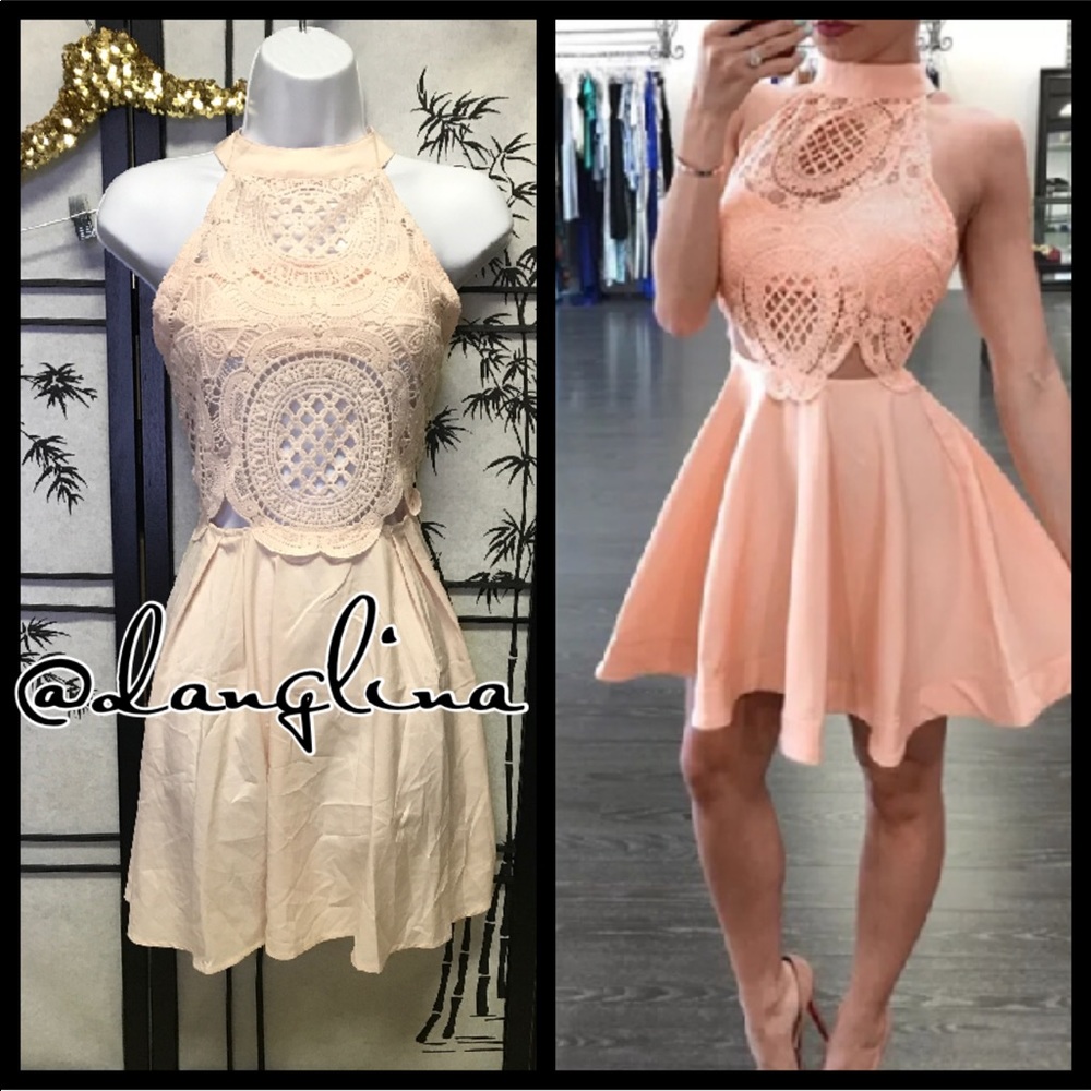 ❣️ Sale was 45$ down sizing ❣️ Crocheted lace choker dress